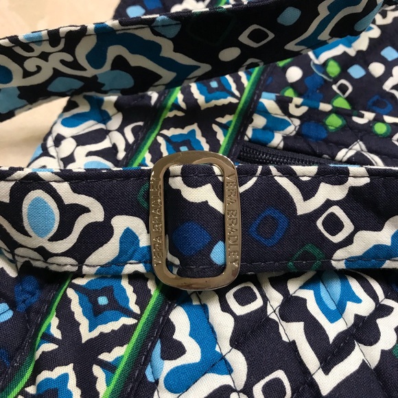 ❌SOLD❌Vera Bradley Crossbody - Picture 2 of 4
